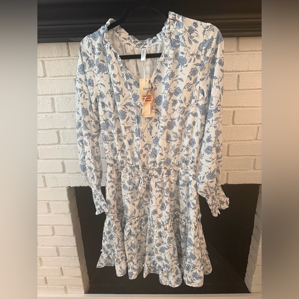 Floral Tiered Mini Dress – Size Medium – NWT